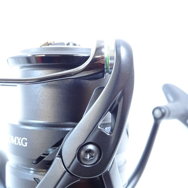 ２３エクスセンスＸＲ４０００ＭＸＧ